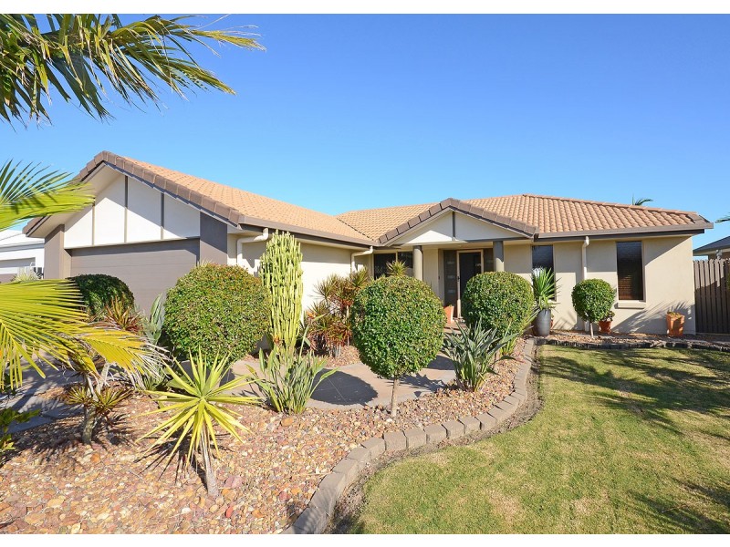 54 Earl St Vincent Circuit, Eli Waters QLD 4655
