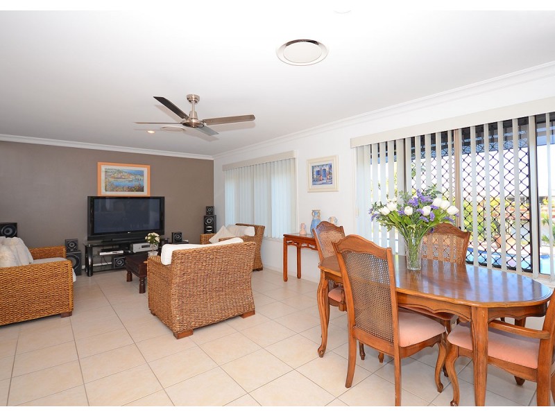 54 Earl St Vincent Circuit, Eli Waters QLD 4655