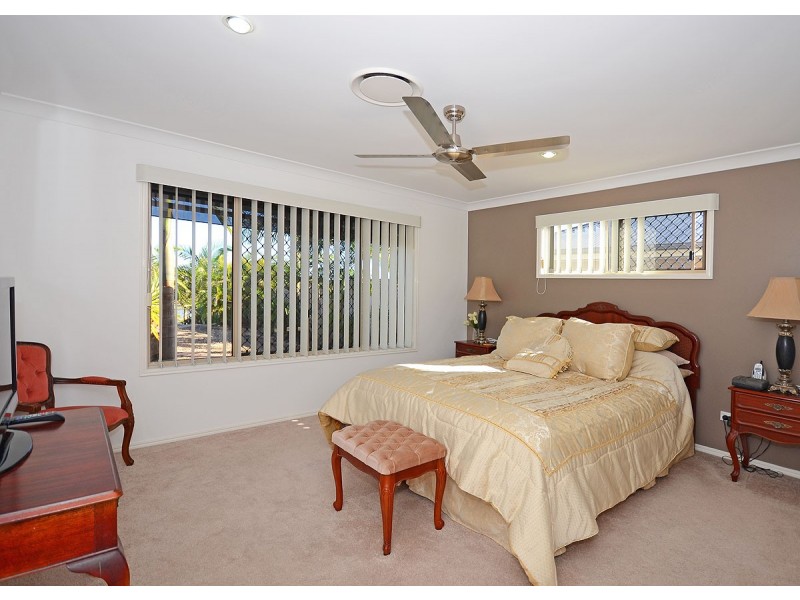 54 Earl St Vincent Circuit, Eli Waters QLD 4655