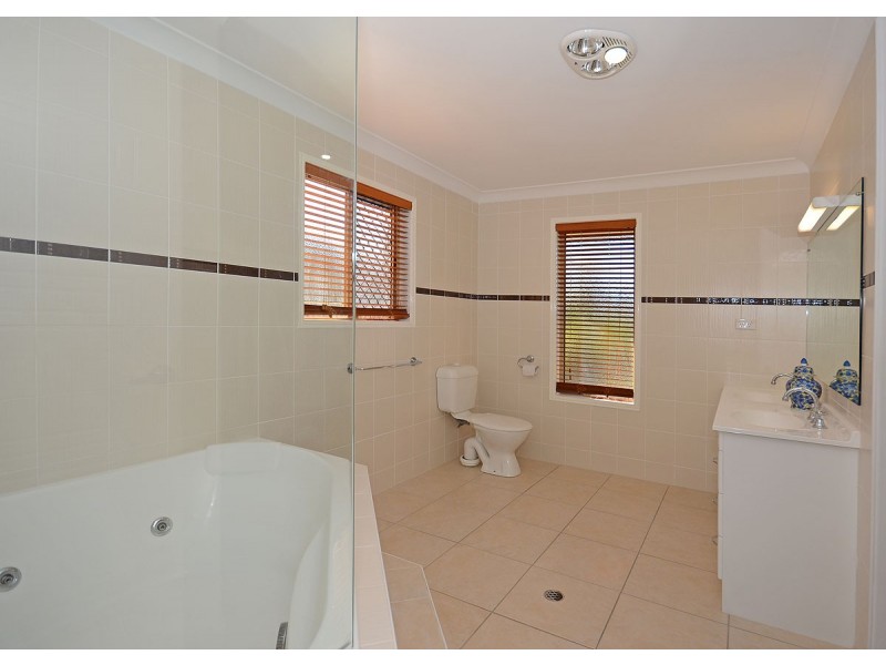54 Earl St Vincent Circuit, Eli Waters QLD 4655