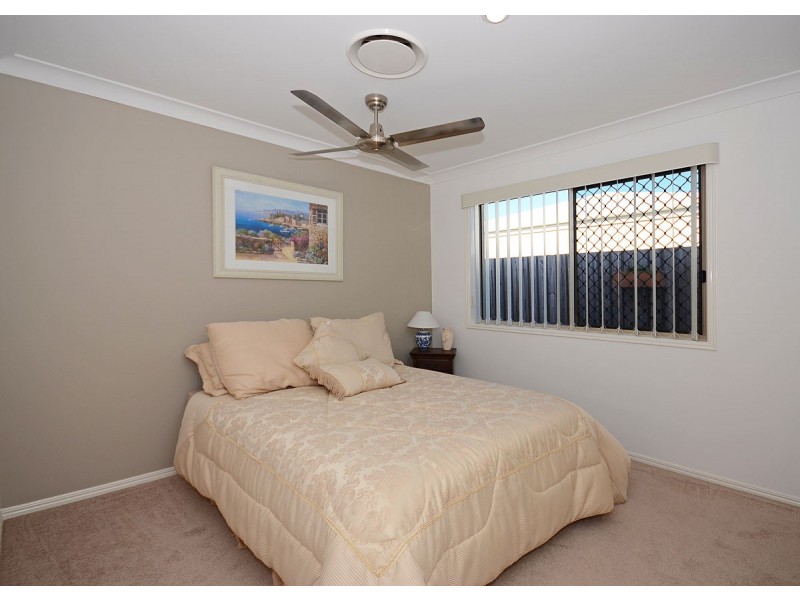 54 Earl St Vincent Circuit, Eli Waters QLD 4655