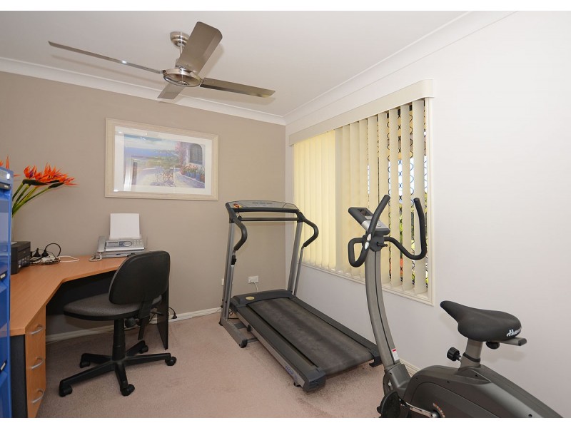 54 Earl St Vincent Circuit, Eli Waters QLD 4655