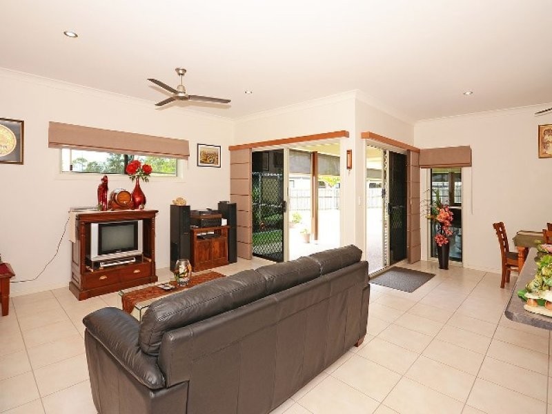 5 Calla Way, Wondunna QLD 4655