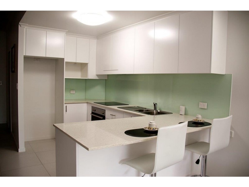 4/13 Hythe Street, Pialba QLD 4655