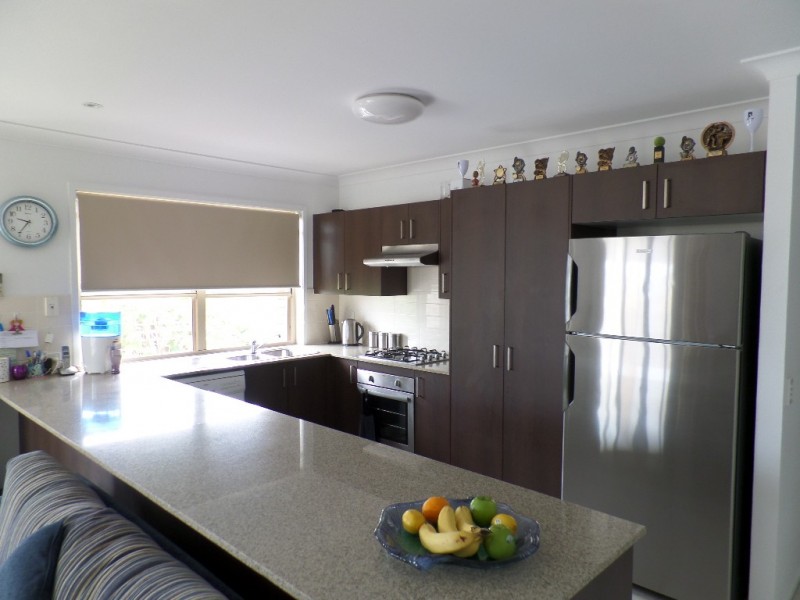 2 Santa Maria Ave, Urraween QLD 4655