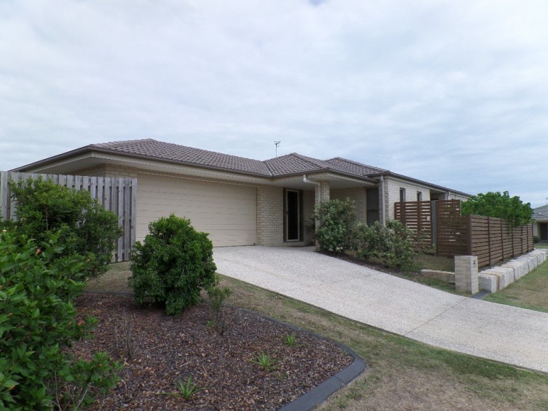2 Santa Maria Ave, Urraween QLD 4655