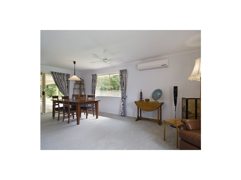 6 Palmwood Drive, Dundowran Beach QLD 4655