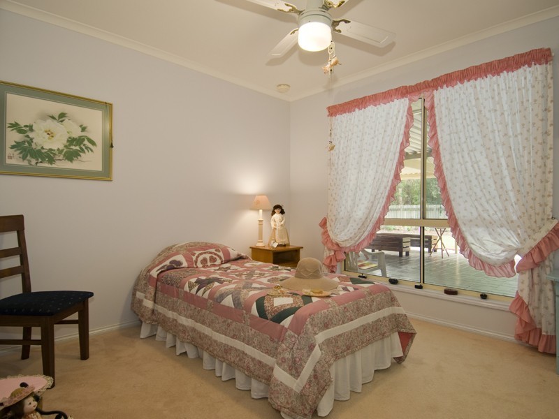 6 Palmwood Drive, Dundowran Beach QLD 4655