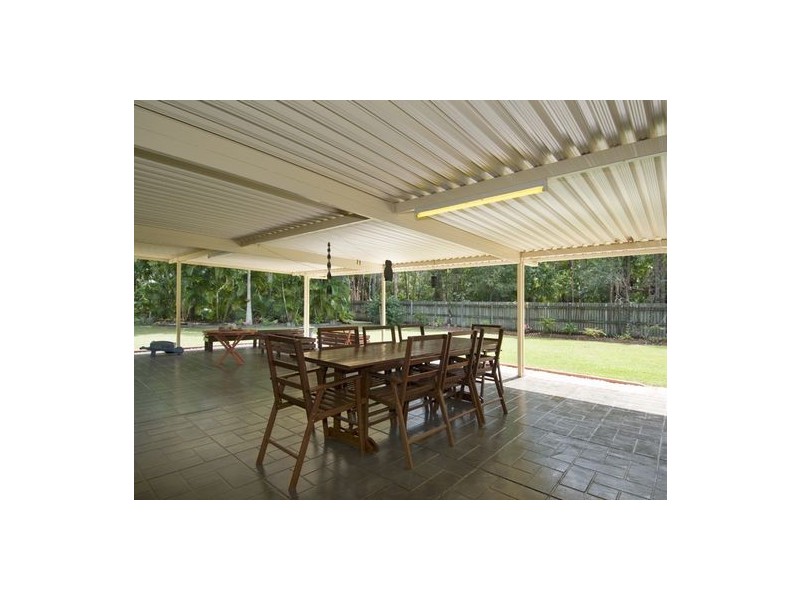 6 Palmwood Drive, Dundowran Beach QLD 4655