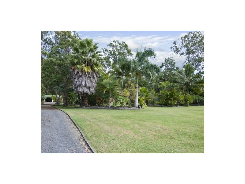 6 Palmwood Drive, Dundowran Beach QLD 4655