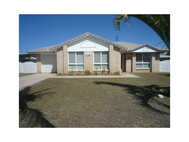 25 Magpie Court, Eli Waters QLD 4655