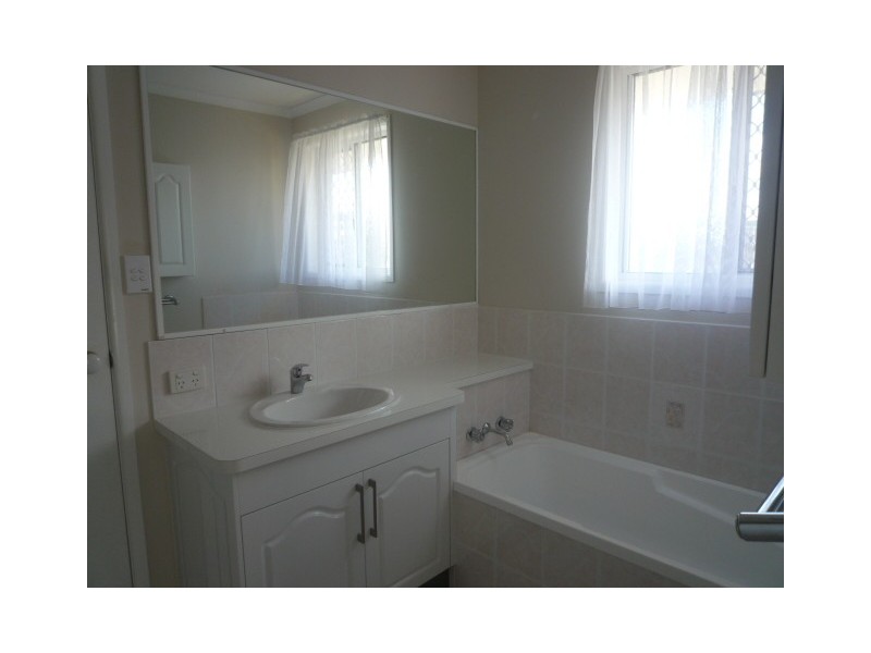 25 Magpie Court, Eli Waters QLD 4655