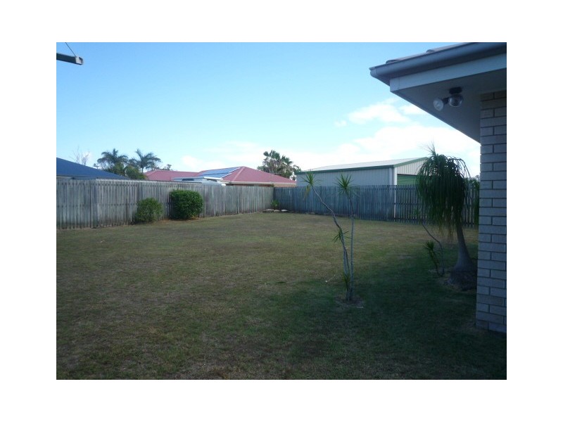 25 Magpie Court, Eli Waters QLD 4655