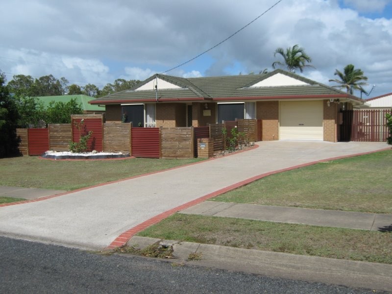 115 Honiton Street, Torquay QLD 4655