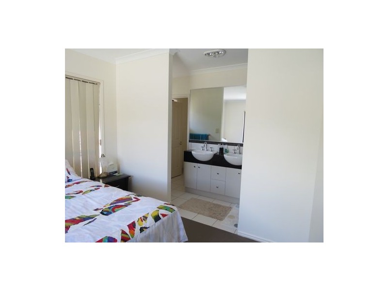 9 Harrison Circuit, Urangan QLD 4655