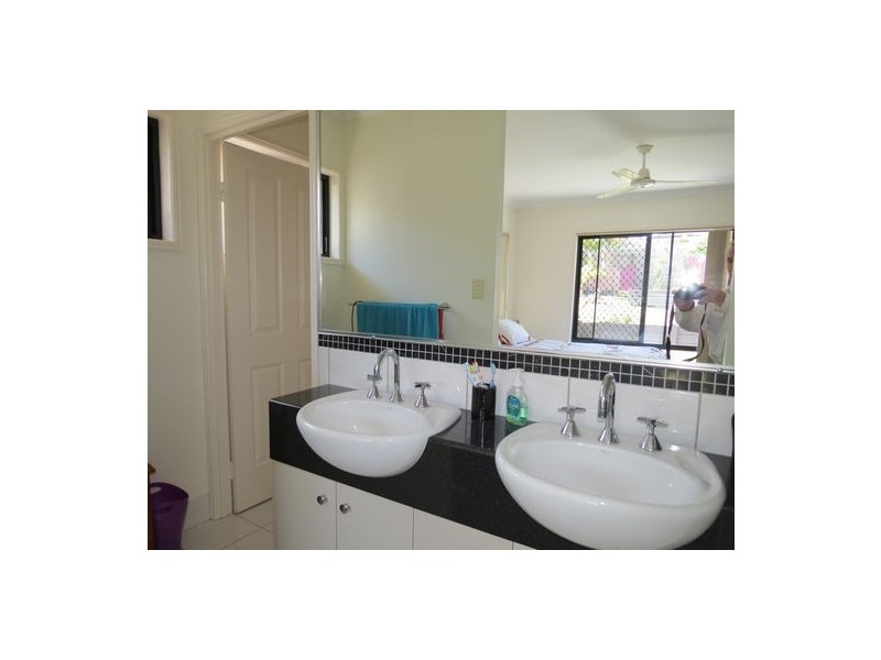 9 Harrison Circuit, Urangan QLD 4655