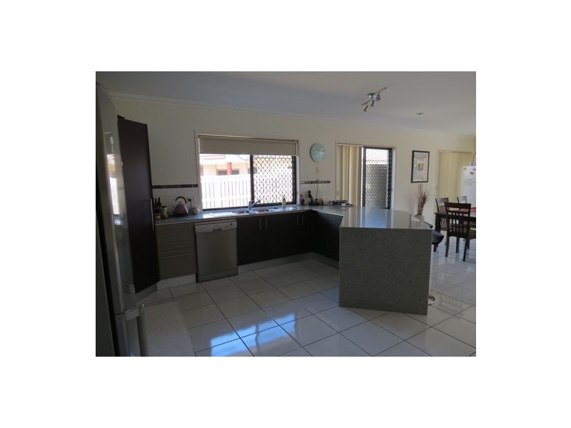 9 Harrison Circuit, Urangan QLD 4655