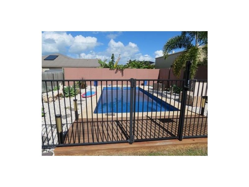 9 Harrison Circuit, Urangan QLD 4655