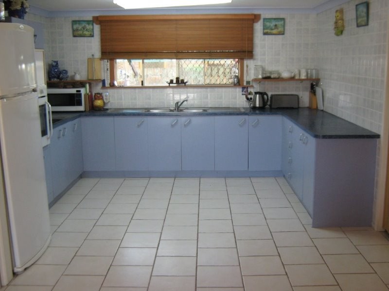 31 Colyton Street, Torquay QLD 4655