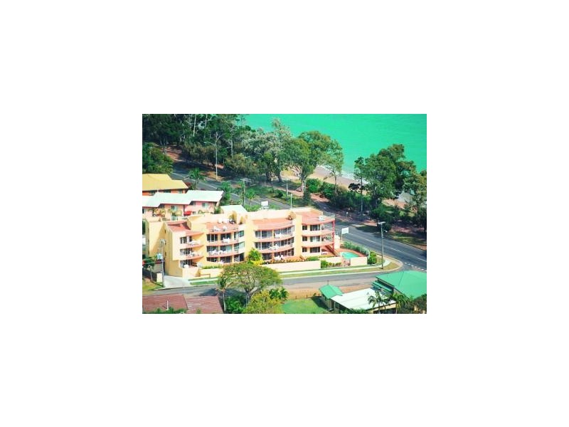 10-496 Esplanade, Torquay QLD 4655