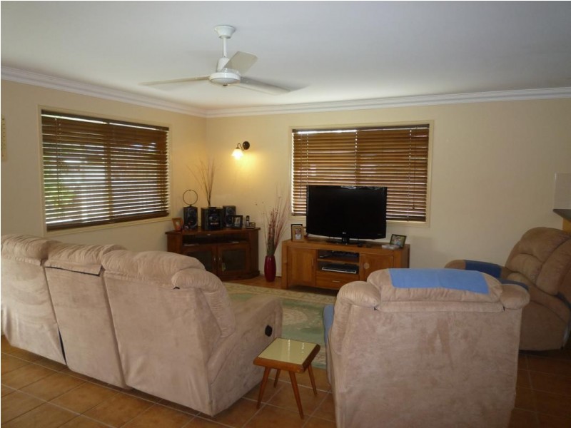 31 Heather Way, Urraween QLD 4655