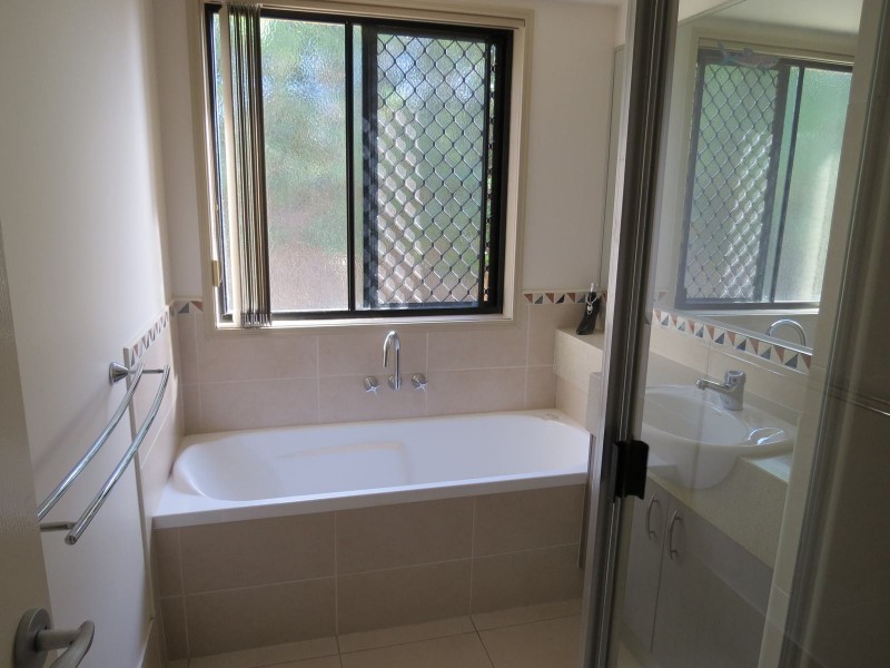 7 Kirriemuir Court, Kawungan QLD 4655