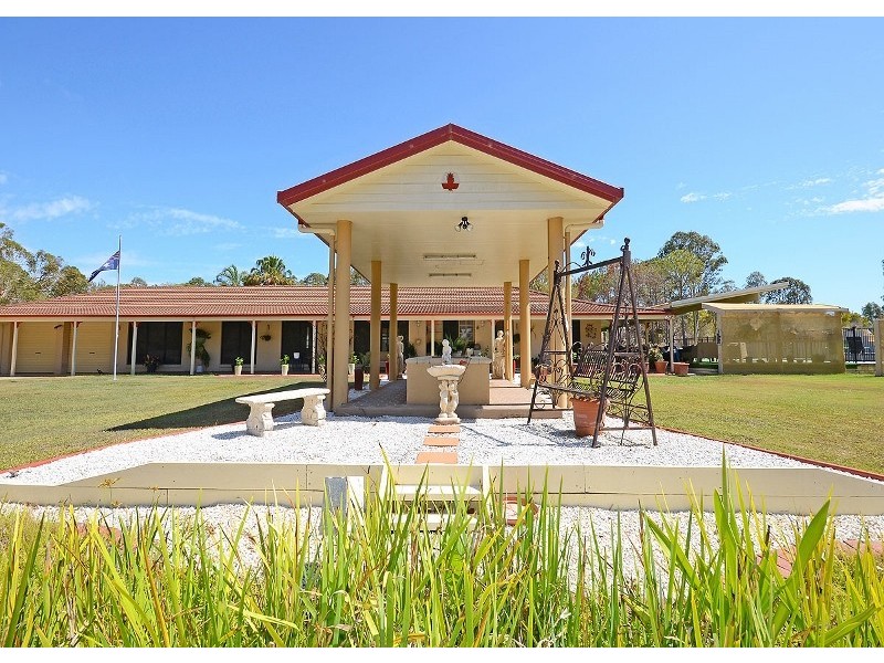 55 Shore Road East, Urangan QLD 4655