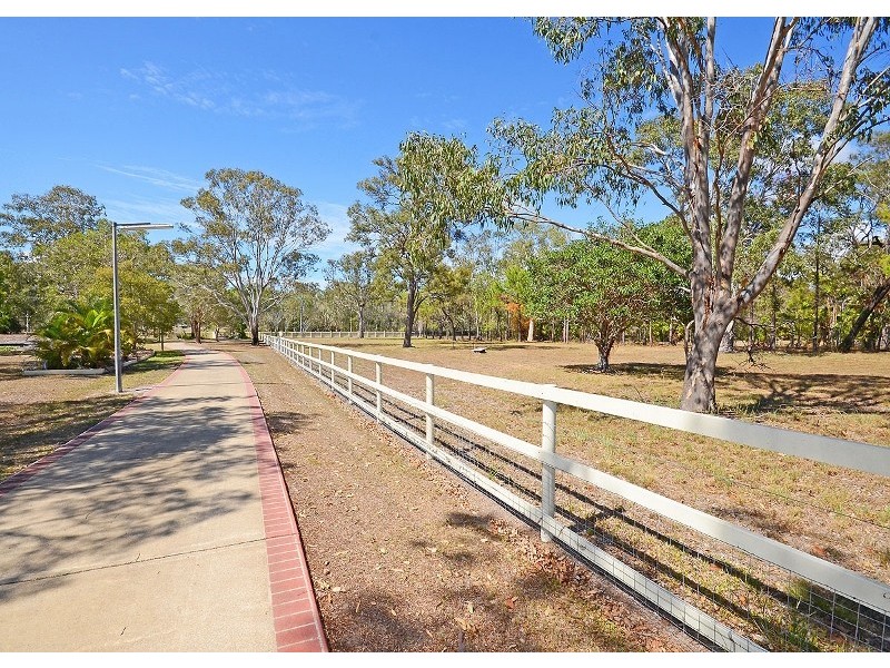 55 Shore Road East, Urangan QLD 4655