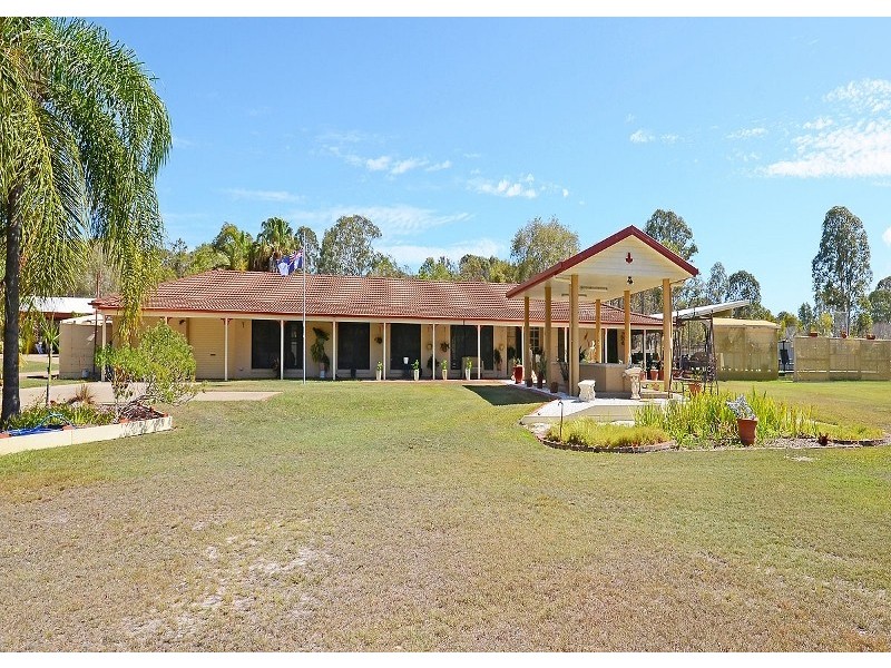 55 Shore Road East, Urangan QLD 4655