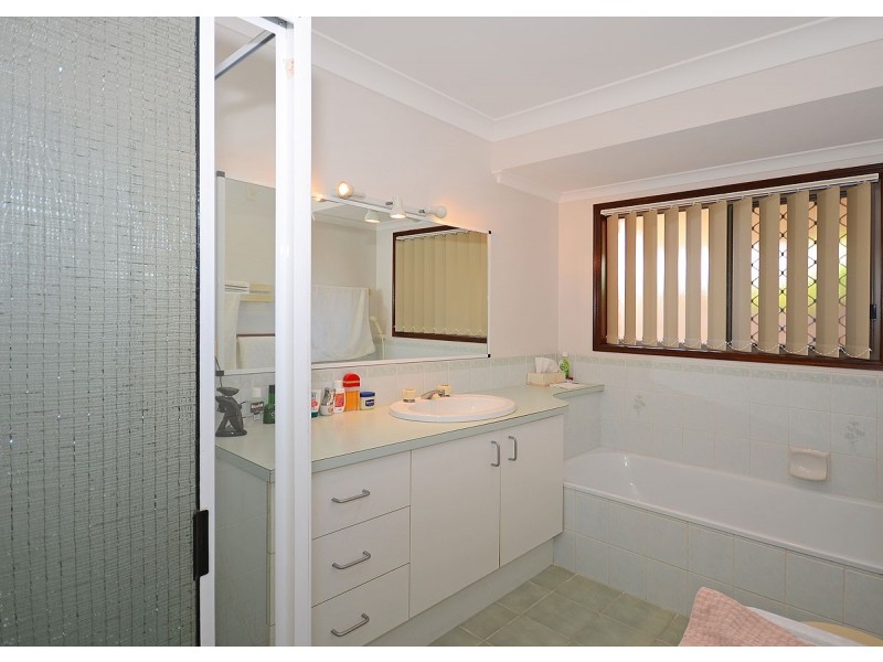 15 Keppel Court, Kawungan QLD 4655