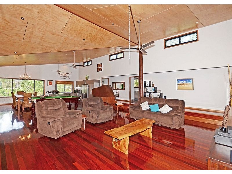 14 Pristine Place, Dundowran Beach QLD 4655