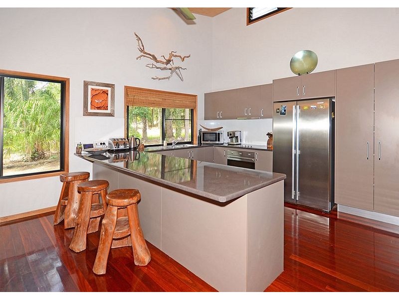 14 Pristine Place, Dundowran Beach QLD 4655