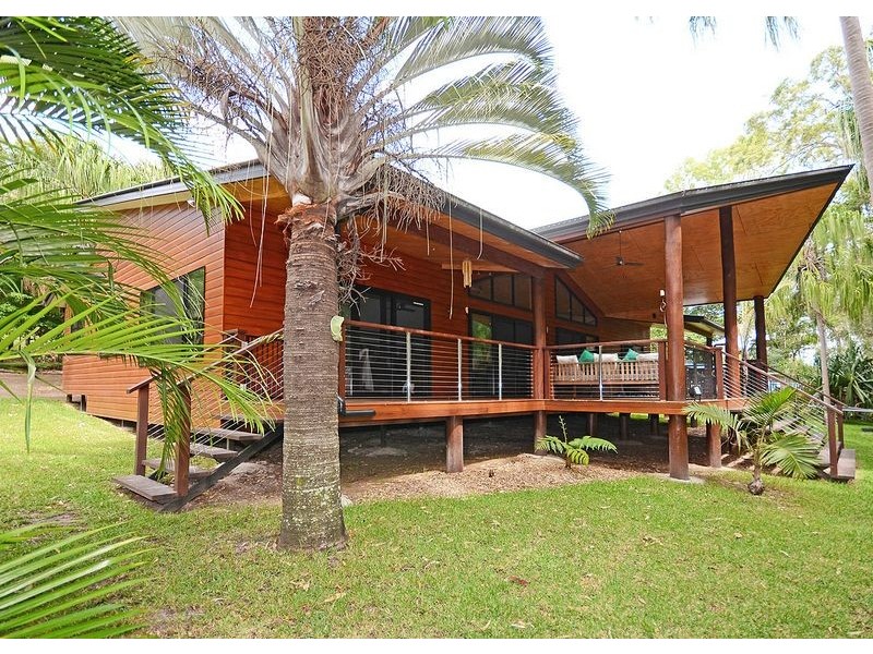 14 Pristine Place, Dundowran Beach QLD 4655