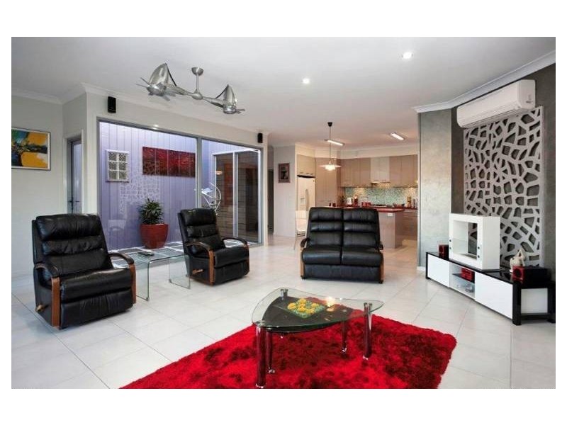 7 Satinwood Avenue, Urraween QLD 4655