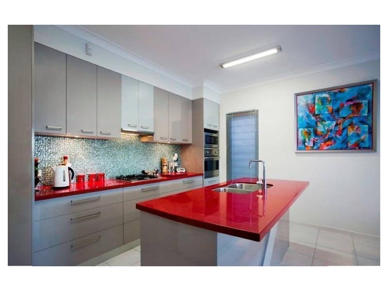 7 Satinwood Avenue, Urraween QLD 4655