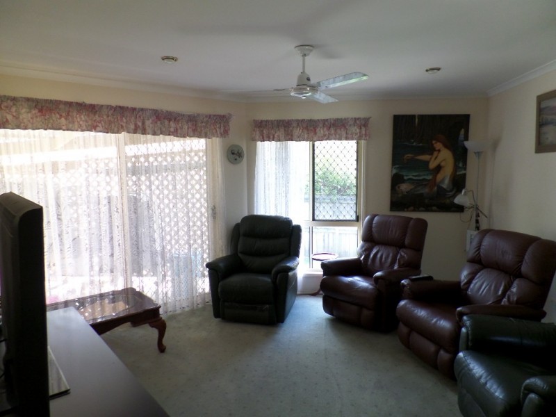 19 Cassia Avenue, Scarness QLD 4655