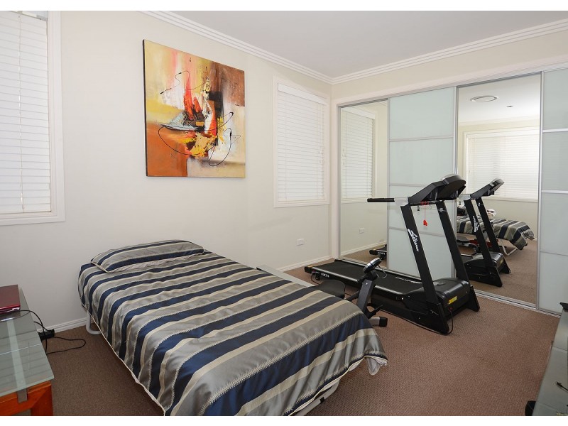 127 Esplanade, Point Vernon QLD 4655