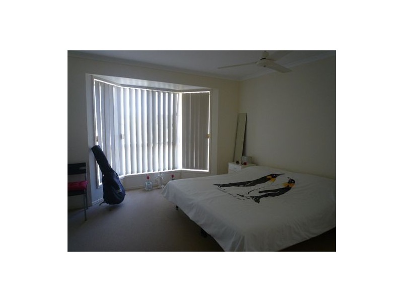 3 Bronton Way, Point Vernon QLD 4655