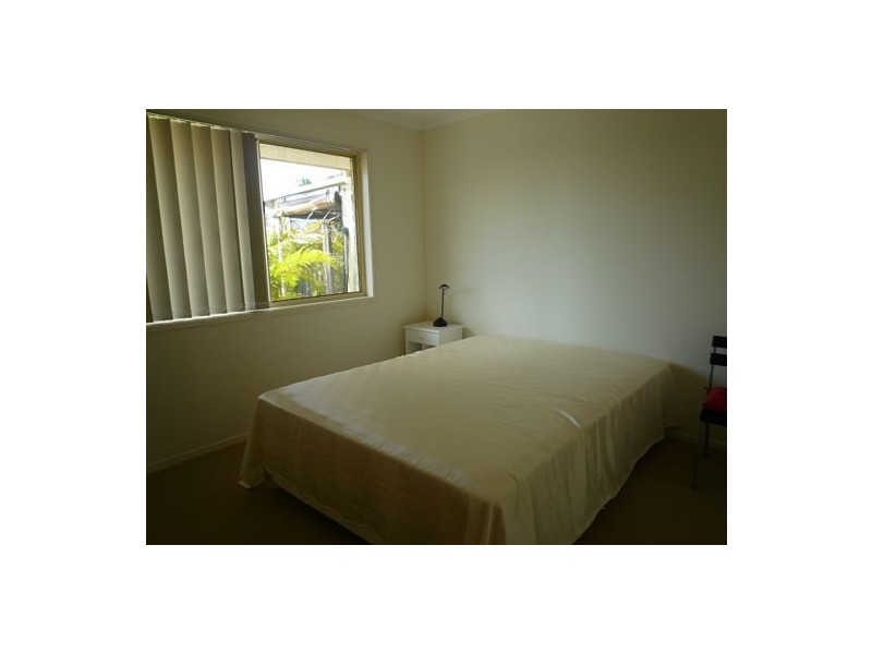 3 Bronton Way, Point Vernon QLD 4655