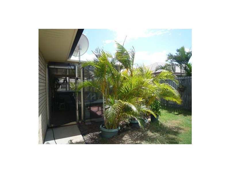 3 Bronton Way, Point Vernon QLD 4655
