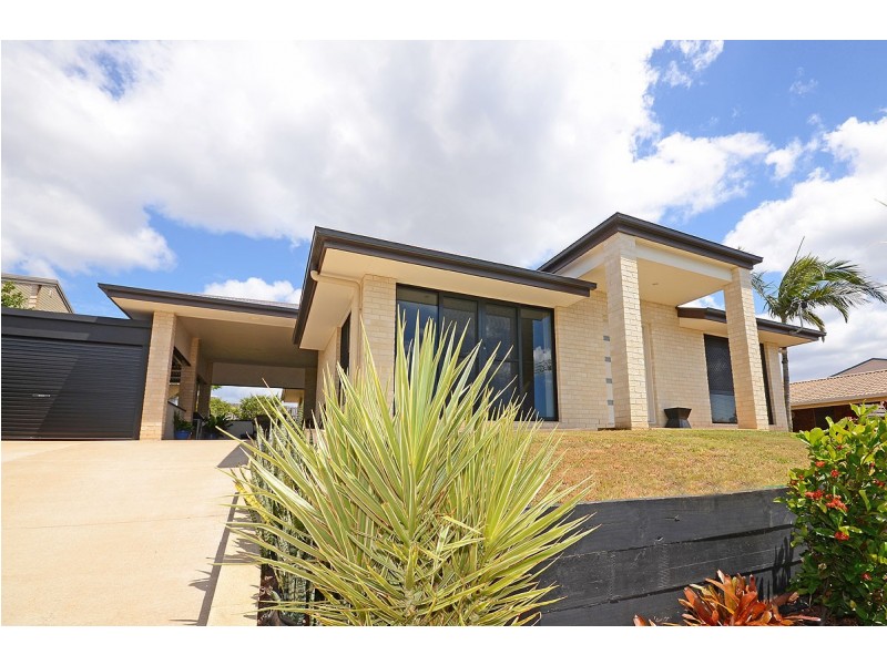 42 Crawford Drive, Dundowran QLD 4655