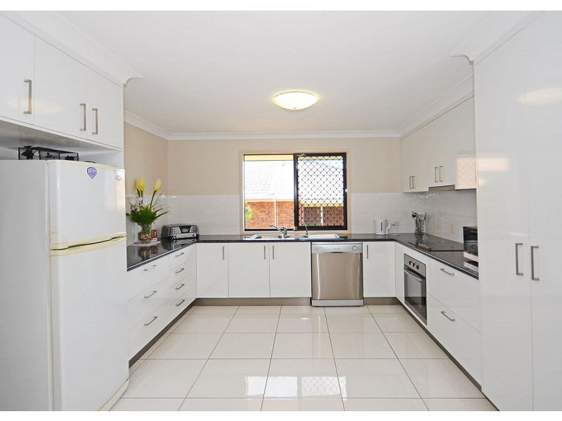 42 Crawford Drive, Dundowran QLD 4655