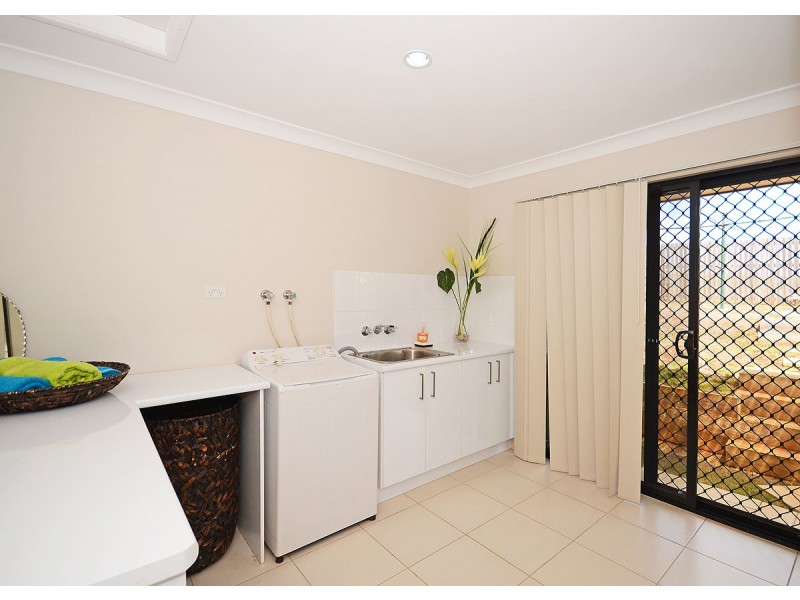 42 Crawford Drive, Dundowran QLD 4655