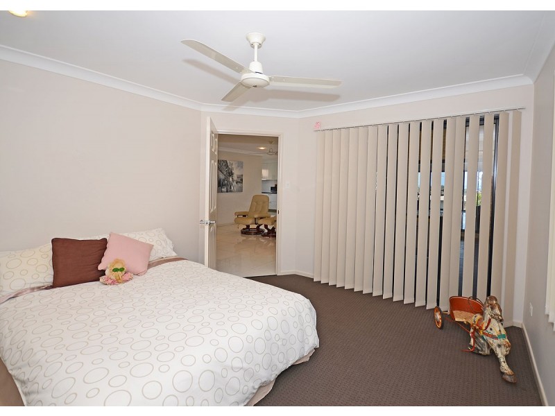 42 Crawford Drive, Dundowran QLD 4655