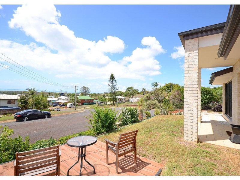 42 Crawford Drive, Dundowran QLD 4655