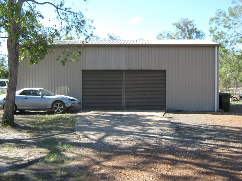 11 Shore Road East, Urangan QLD 4655