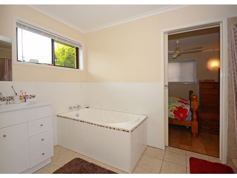 118 Oleander Avenue, Scarness QLD 4655