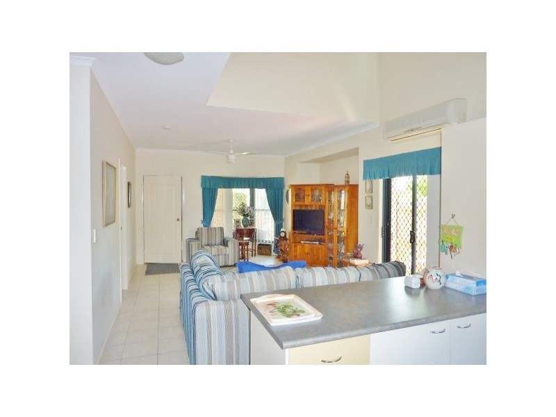 58-34 Elizabeth Street, Urangan QLD 4655