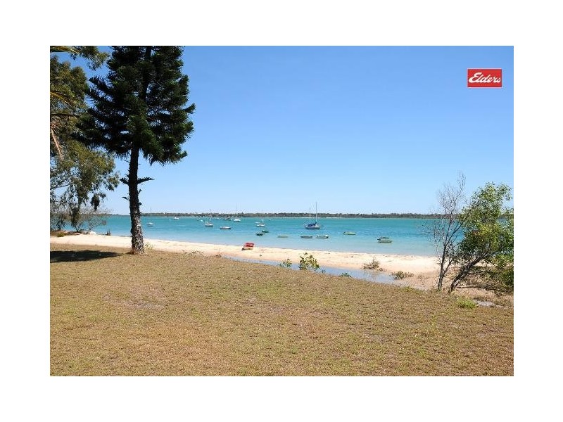 20 Eds Place, Burrum Heads QLD 4659