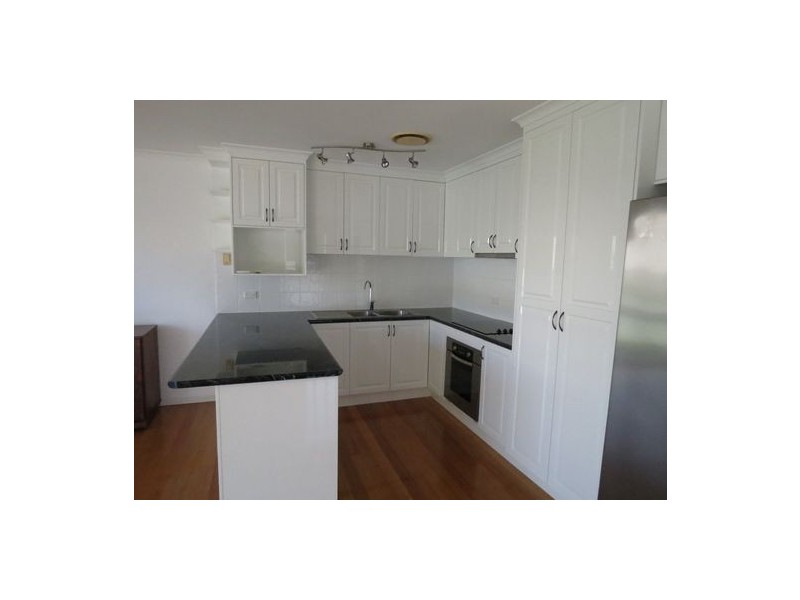 4/404 Esplanade, Torquay QLD 4655